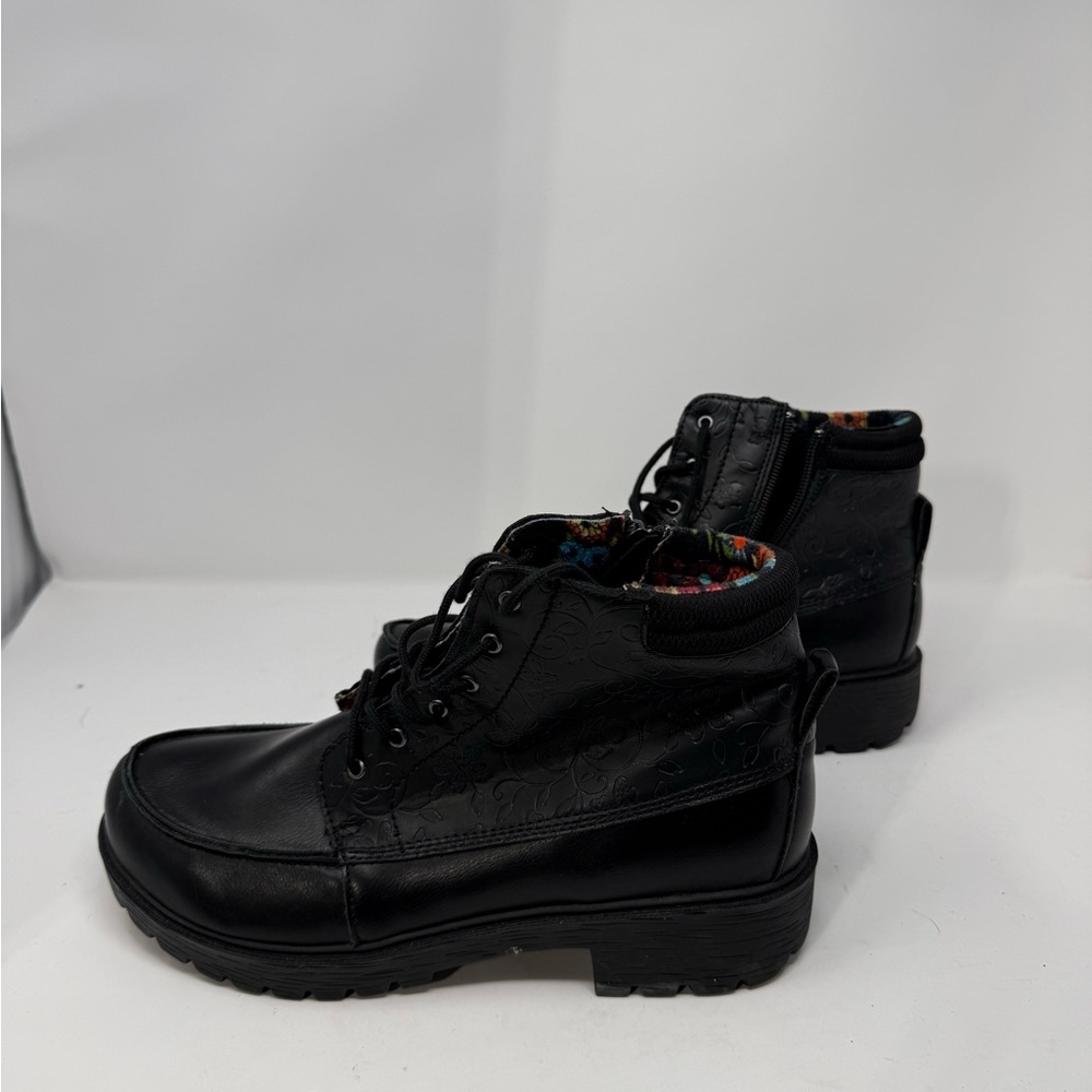Alegria Chevon Embloom black side zip boots Sz 42 (ZYMWUG)